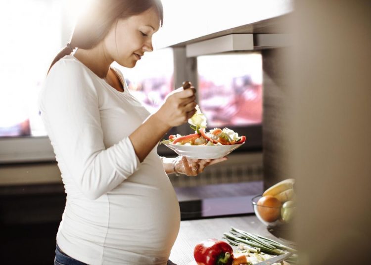 8 Jenis Makanan Sehat Ibu Hamil yang Baik Untuk Dikonsumsi