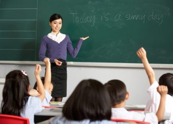 Ingin Dapat Subsidi Upah Guru Honorer? Perhatikan Hal Penting Berikut ini