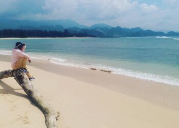 Menikmati Hari Libur, Inilah Daftar Wisata Religi Islam Yang Ramai Dikunjungi