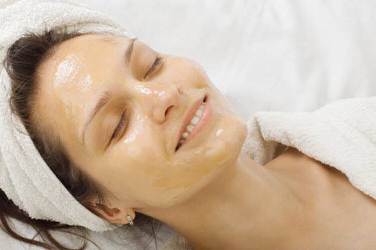 Praktis, Inilah Manfaat dan Cara Buat Masker Madu Untuk Jerawat